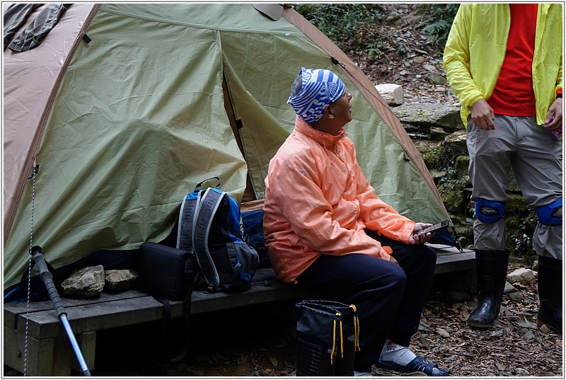 2015-04-11 06-24-04準備出發登頂北大武山.JPG